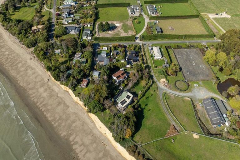 Photo of property in 179 Kina Beach Road, Tasman, Upper Moutere, 7173