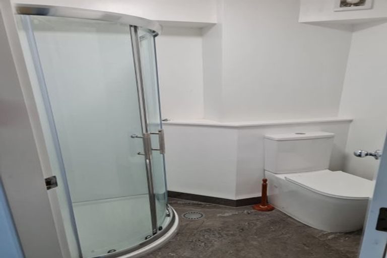 Photo of property in 1/15 Hawker Street, Mount Victoria, Wellington, 6011