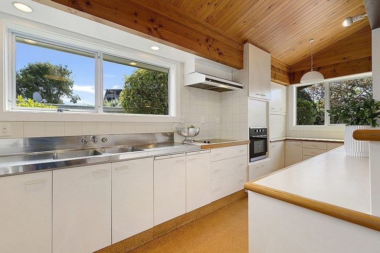 Photo of property in 6 Gothic Place, Ilam, Christchurch, 8041