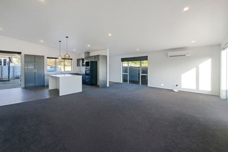 Photo of property in 23a Hawthorn Crescent, Stokes Valley, Lower Hutt, 5019