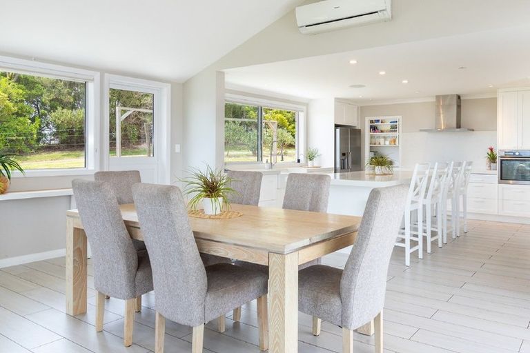 Photo of property in 33 Rua Road, Mangawhai, 0573