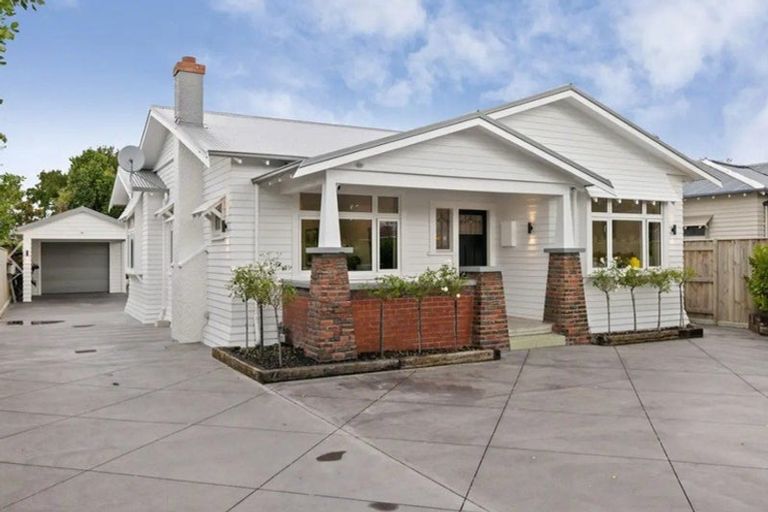 Photo of property in 11 Miro Street, Takaro, Palmerston North, 4410
