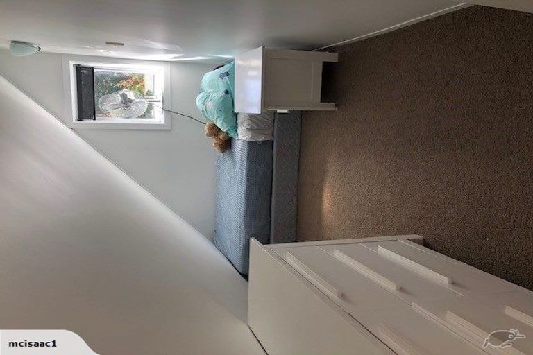 Photo of property in 1/35 Moore Street, Hillcrest, Auckland, 0627