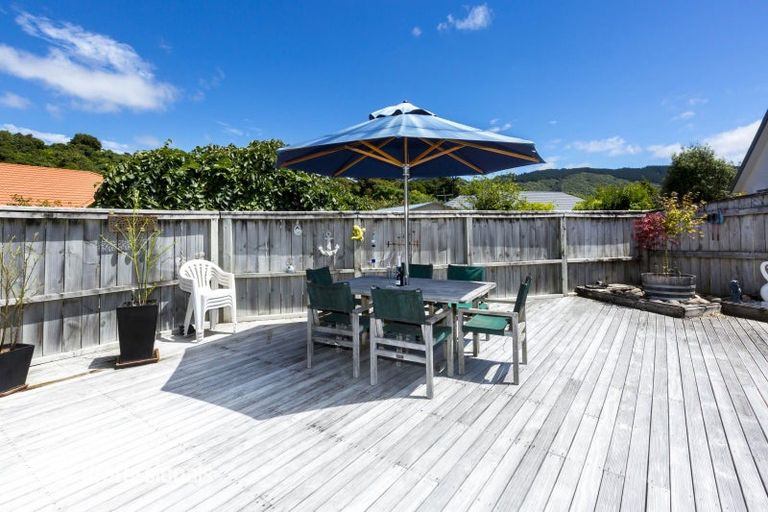 Photo of property in 8 Carlow Grove, Birchville, Upper Hutt, 5018