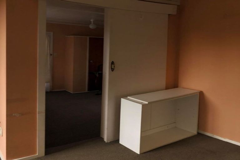 Photo of property in 1 Earp Street, Johnsonville, Wellington, 6037