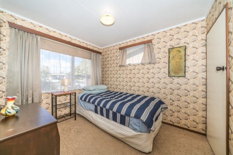 Photo of property in 22 Pencarrow Street, Highbury, Palmerston North, 4412