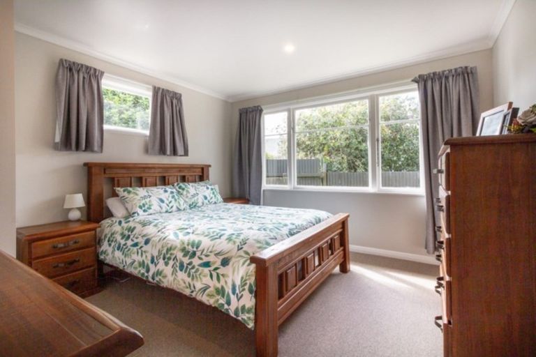 Photo of property in 25 Galway Avenue, Hokowhitu, Palmerston North, 4410