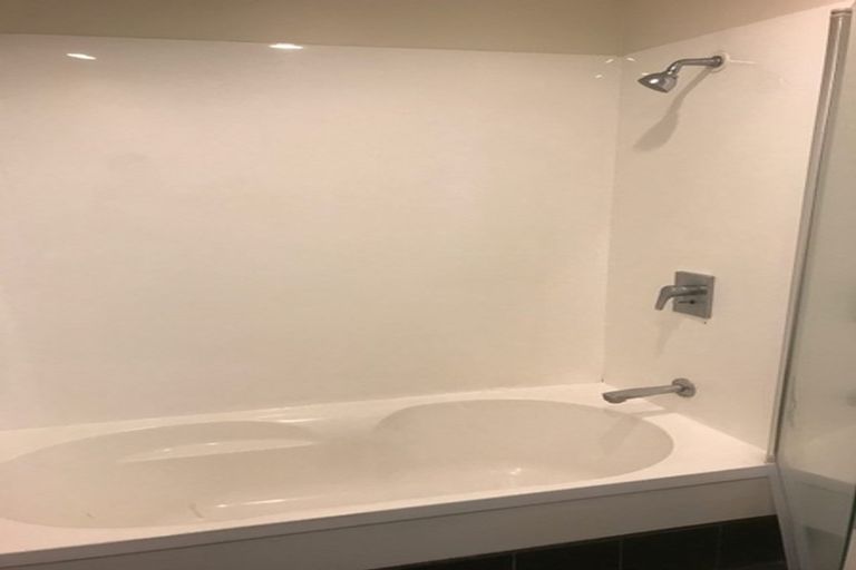 Photo of property in 2g/160 Symonds Street, Eden Terrace, Auckland, 1010