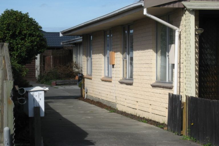 Photo of property in 2/80 Barbour Street, Waltham, Christchurch, 8011