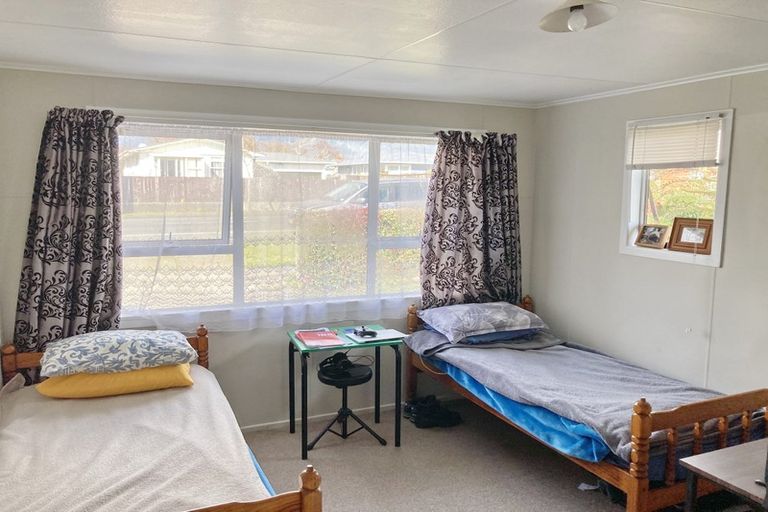 Photo of property in 186 Regan Street, Stratford, 4332