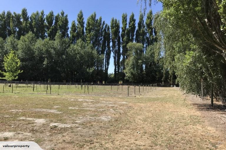 Photo of property in 426 Sawyers Arms Road, Harewood, Christchurch, 8051