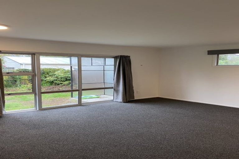 Photo of property in 1/27 Thorrington Road, Cashmere, Christchurch, 8022