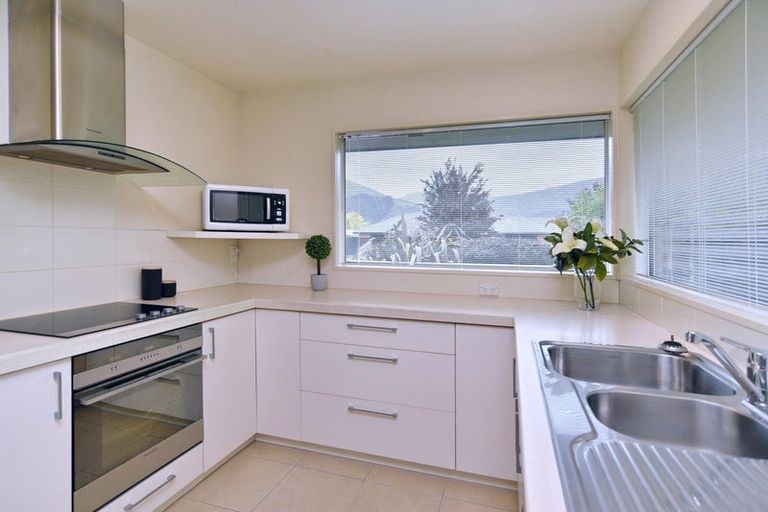Photo of property in 66 Mauger Drive, Heathcote Valley, Christchurch, 8022