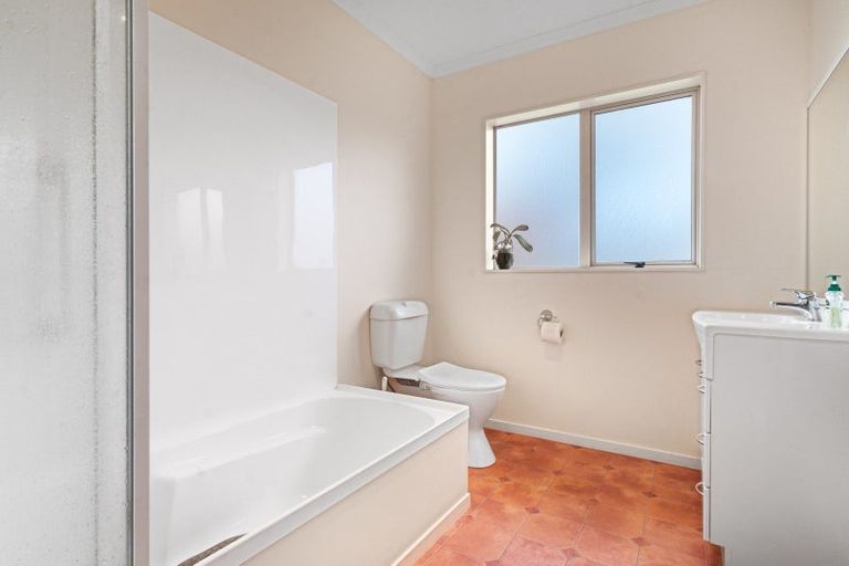 Photo of property in Holdsworth Villas, 2/47 William Donald Drive, Solway, Masterton, 5810