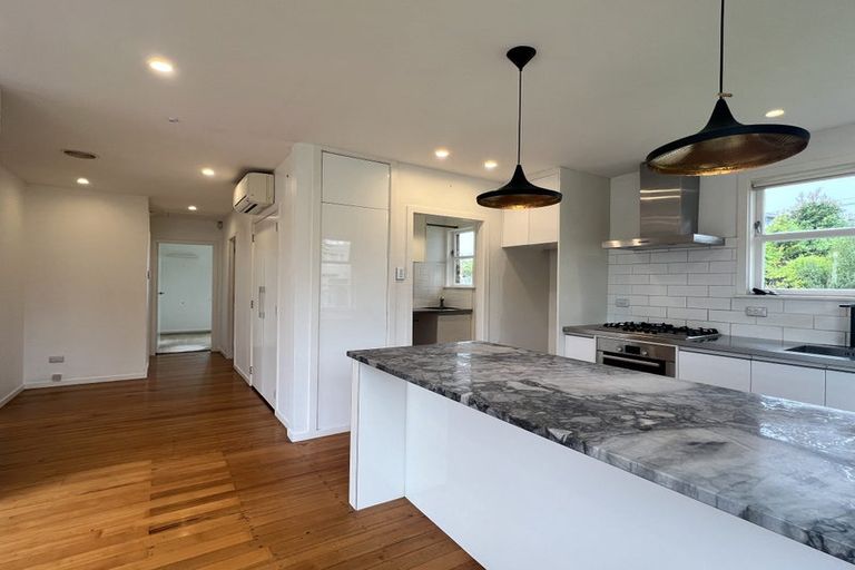 Photo of property in 2 Leander Road, Bayswater, Auckland, 0622