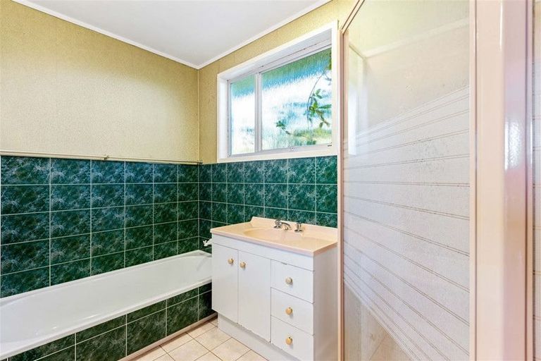 Photo of property in 14 Vipond Road, Stanmore Bay, Whangaparaoa, 0932
