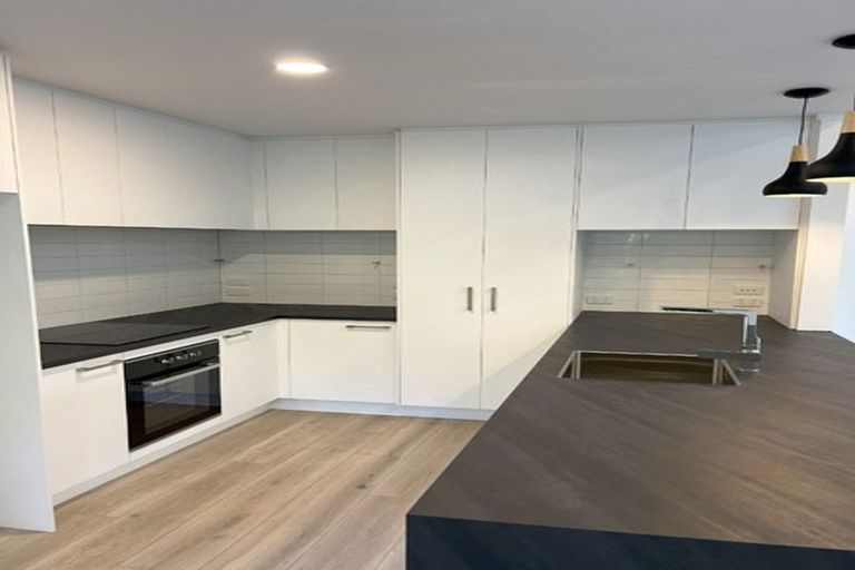 Photo of property in 58 Wirihana Road, Titirangi, Auckland, 0604