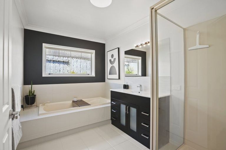 Photo of property in 15 Rochester Place, Bethlehem, Tauranga, 3110