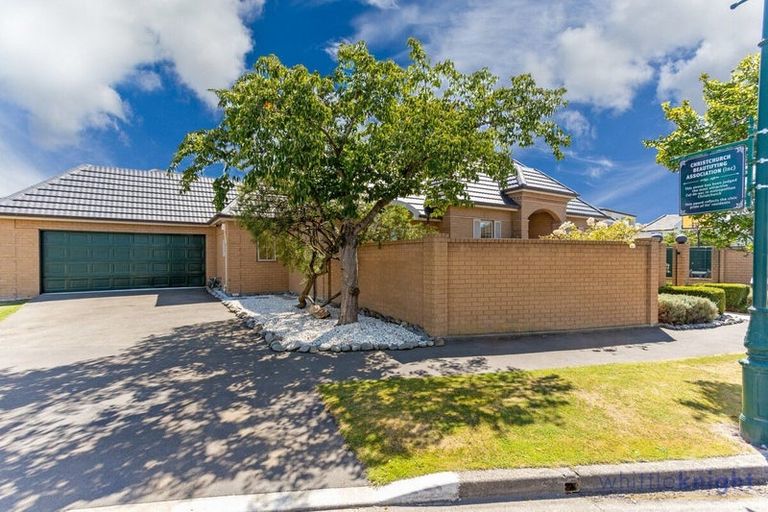 Photo of property in 8 Jane Deans Close, Riccarton, Christchurch, 8011