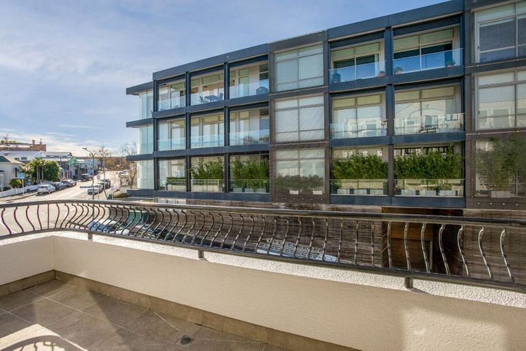 Photo of property in 2d/15 Blake Street, Ponsonby, Auckland, 1011