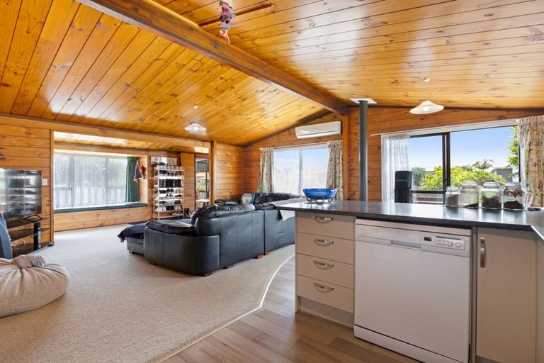 Photo of property in 23 Awatapu Drive, Whakatane, 3120