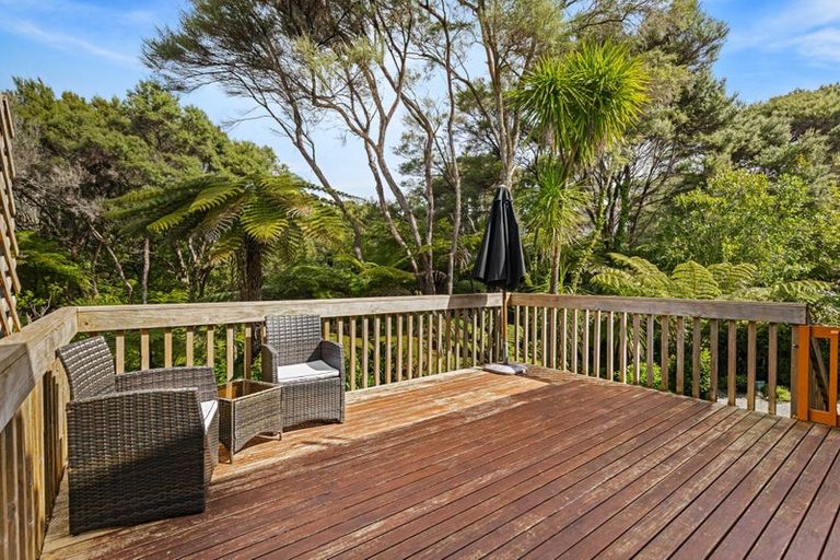 Photo of property in 2/30 Lagoon Way, West Harbour, Auckland, 0618