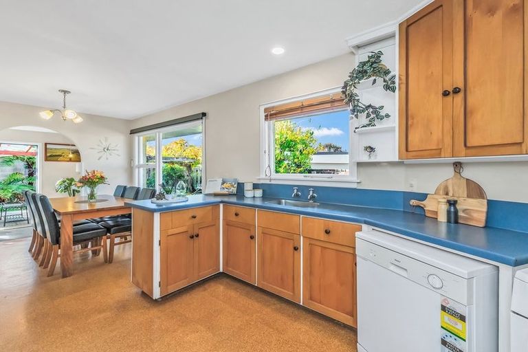 Photo of property in 112 East Belt, Lincoln, 7608