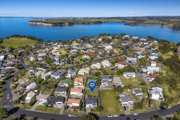 Photo of property in 53 Ferry Road, Arkles Bay, Whangaparaoa, 0932