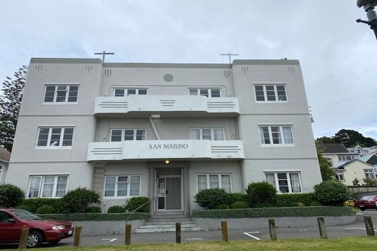 Photo of property in San Merino Apartments, 4 Oak Park Avenue, Te Aro, Wellington, 6011