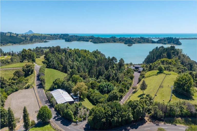 Photo of property in 180 Paparoa Road, Wainui, Whakatane, 3198