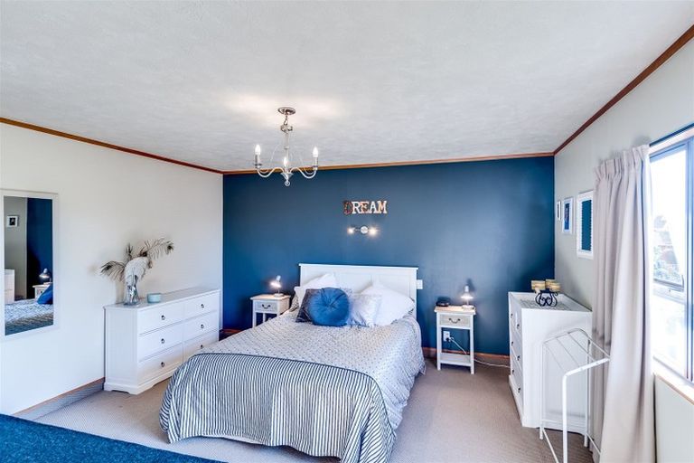 Photo of property in 54 Ngarimu Crescent, Taradale, Napier, 4112