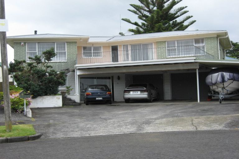 Photo of property in 8 Turner Place, Pukekohe, 2120