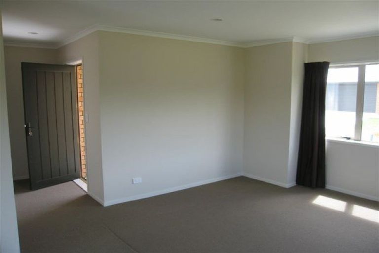 Photo of property in 19 Millbrook Place, Ashhurst, 4810