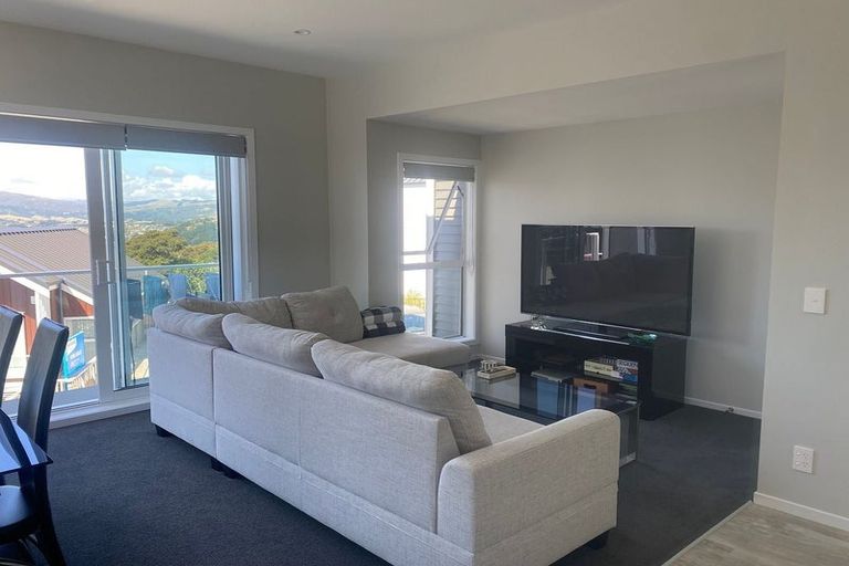 Photo of property in 5 Tai Lane, Whitby, Porirua, 5024