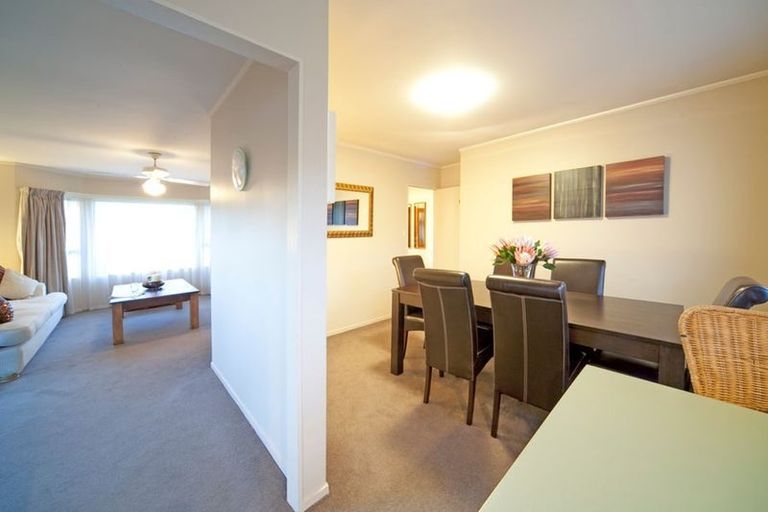 Photo of property in 131a Parrs Cross Road, Glen Eden, Auckland, 0612