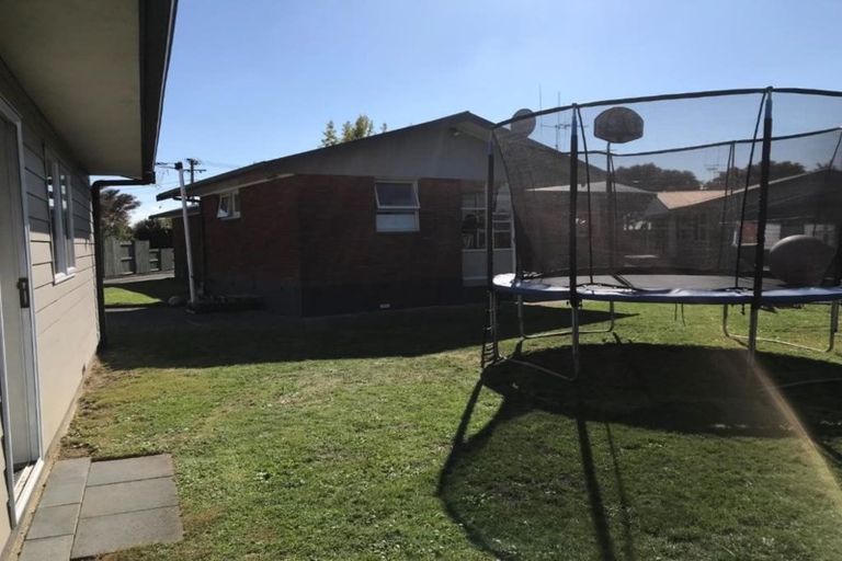 Photo of property in 16 Pulham Crescent, Queenwood, Hamilton, 3210