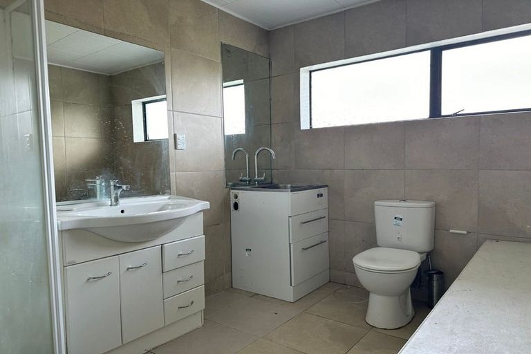 Photo of property in 30 Royal Road, Massey, Auckland, 0614