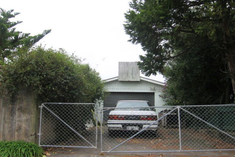 Photo of property in 24 Sinclair Avenue, Highbury, Palmerston North, 4412