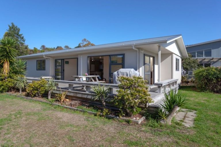 Photo of property in 25 Scott Drive, Cooks Beach, Whitianga, 3591