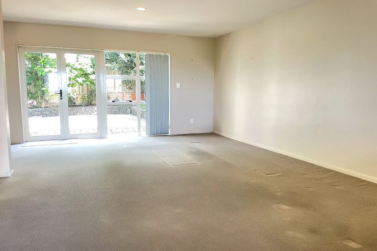 Photo of property in 3/57 Gladstone Road, Northcote, Auckland, 0627