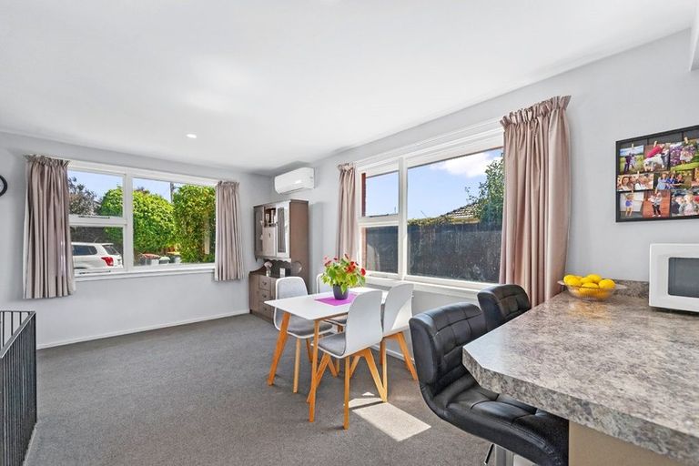 Photo of property in 6 Oakhampton Street, Hornby, Christchurch, 8042