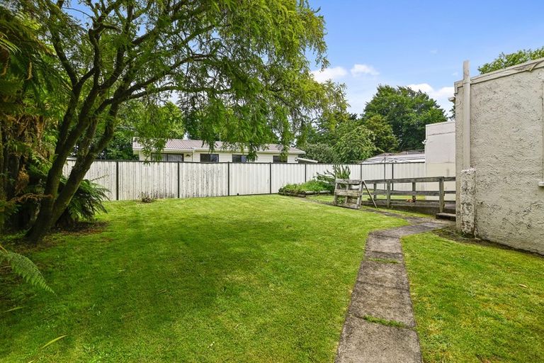 Photo of property in 16 Corlett Street, Utuhina, Rotorua, 3015