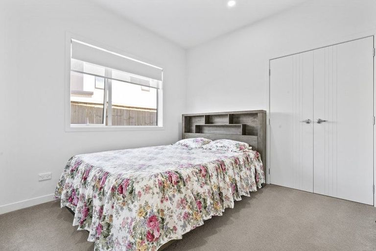Photo of property in 18 Black Beech Crescent, Takanini, 2110
