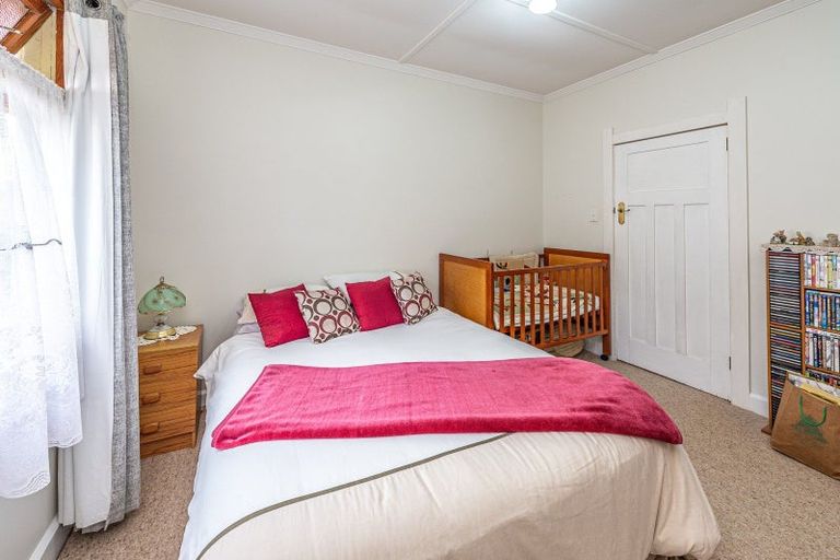 Photo of property in 18 Field Street, Aramoho, Whanganui, 4500