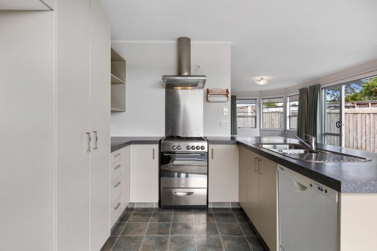 Photo of property in 18a Raniera Street, Glen Avon, New Plymouth, 4312