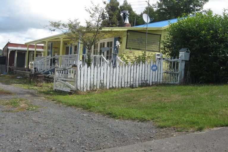 Photo of property in 30 Mount View Street, Raetihi, 4632