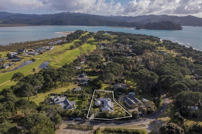 Photo of property in 759 Matarangi Drive, Matarangi, Whitianga, 3592