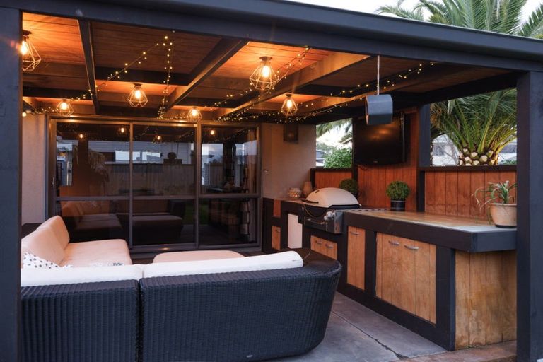 Photo of property in 8 Woodfield Place, Parkvale, Hastings, 4122