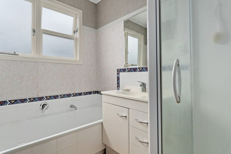 Photo of property in 16 The Drive, Brookfield, Tauranga, 3110