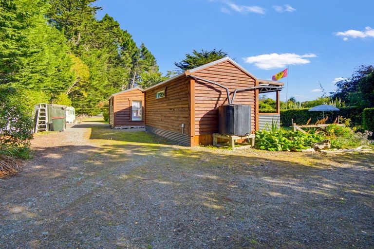 Photo of property in 39 Liverpool Street, Hampden, 9410